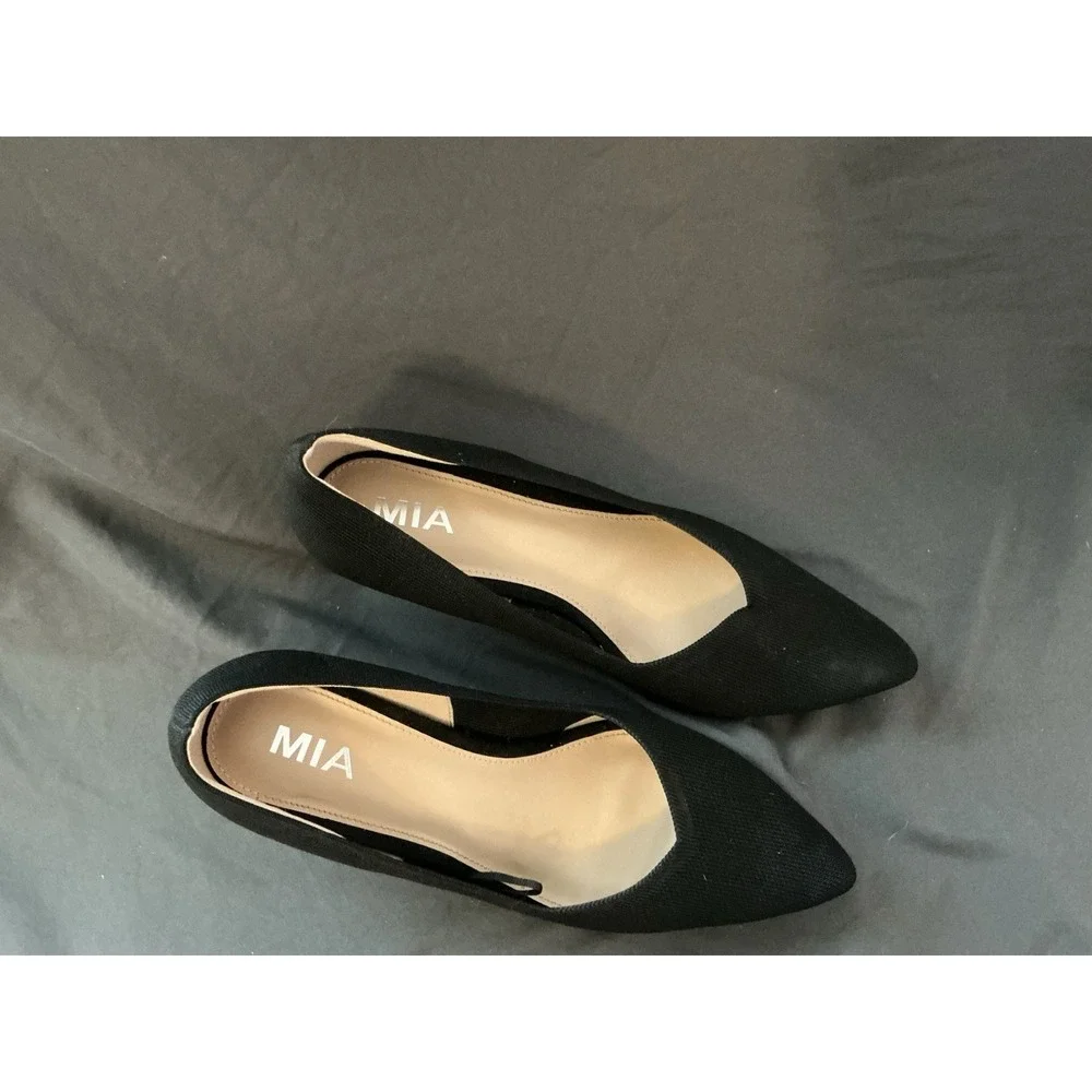 MIA Women's Black Pointed Toe Pump Heels Slip On Textile Fabric Size 9.5